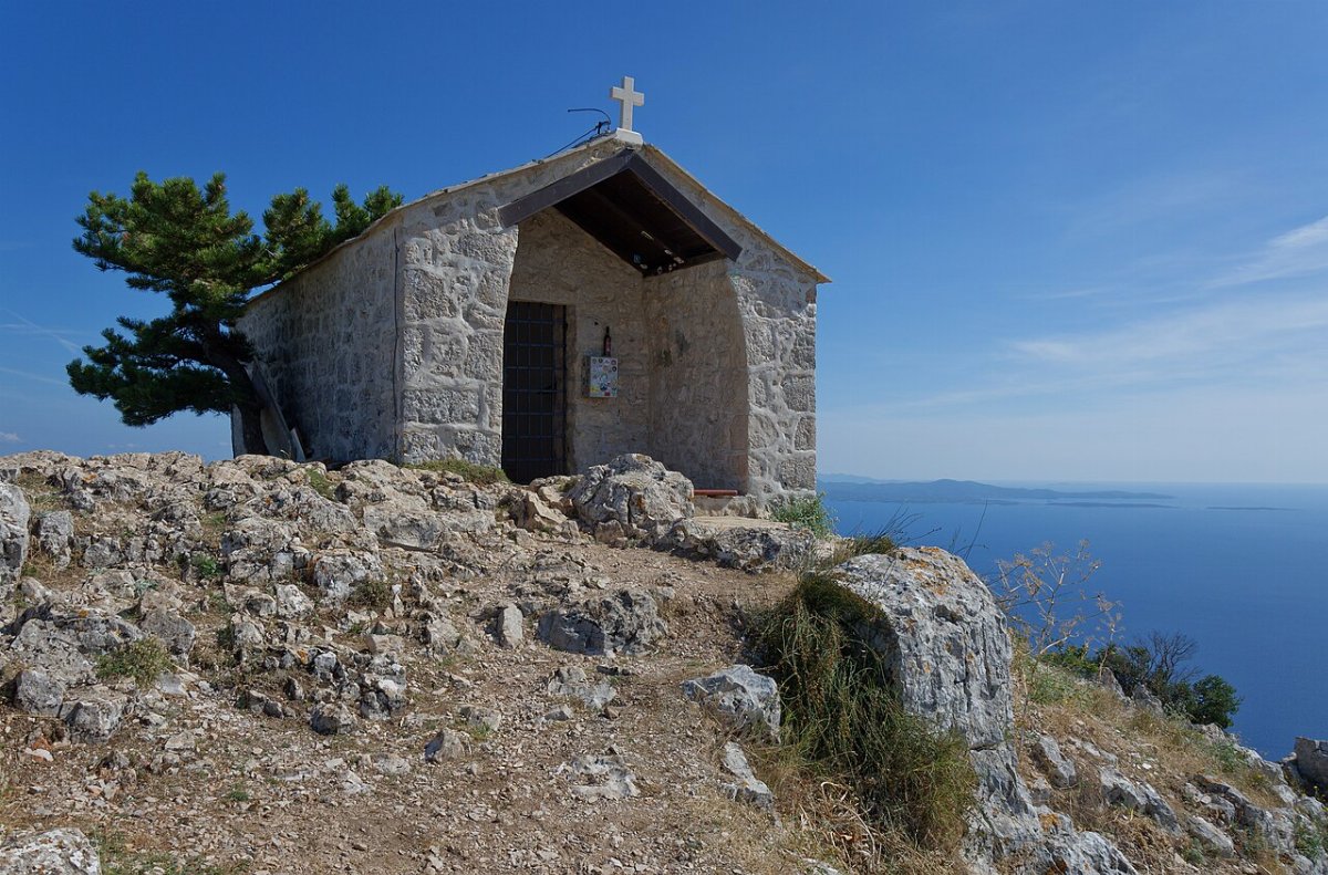 Kyrkan sankt nikolaus av planina svirce