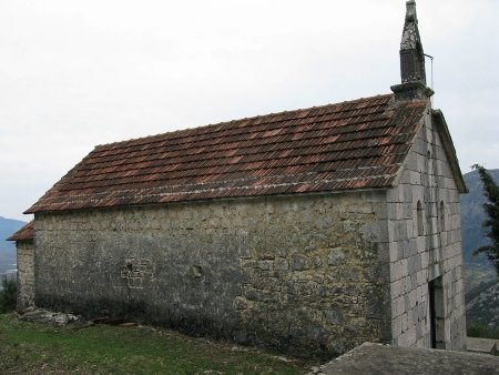 Kyrkan sankt petrus dusina