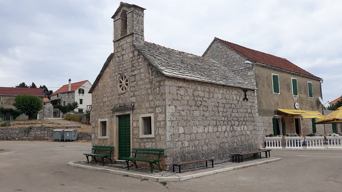 Kyrkan alla helgons praznica