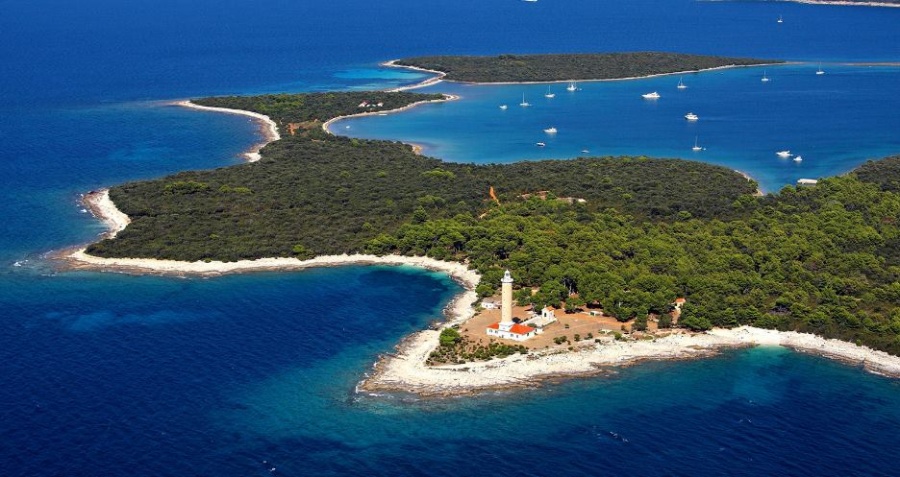 Stranden veli rat dugi otok